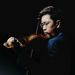 Photo of man with violin